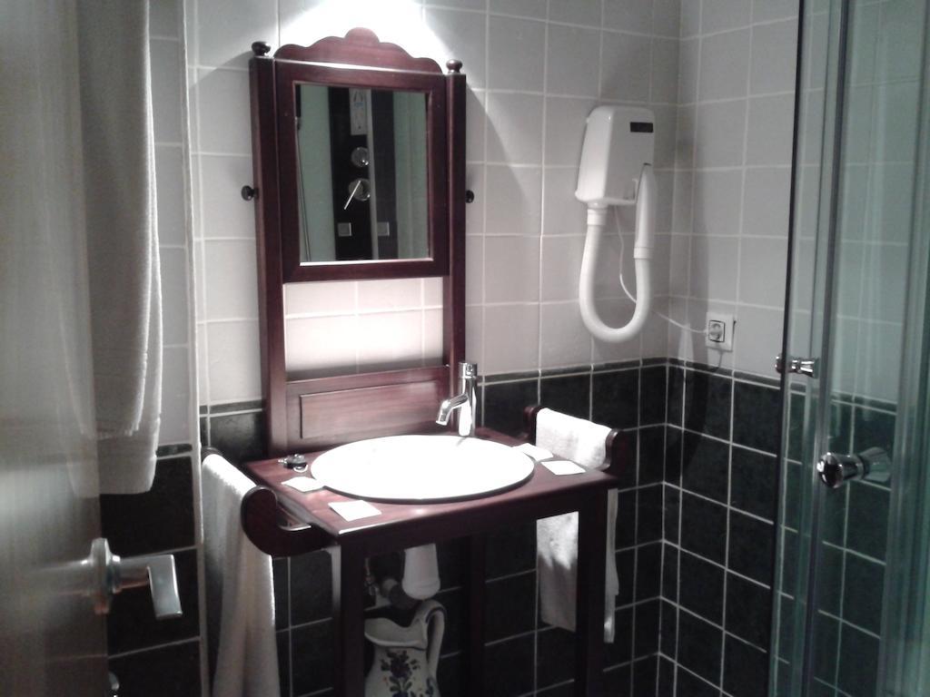 Hostal El Olmo Camarena de la Sierra Eksteriør billede