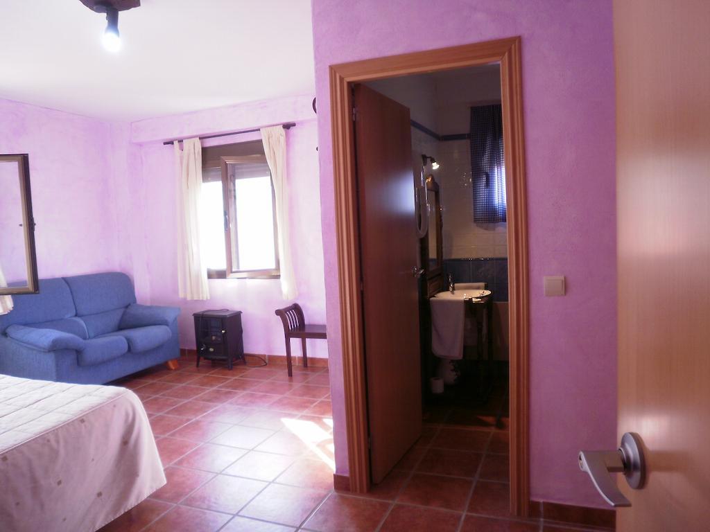 Hostal El Olmo Camarena de la Sierra Eksteriør billede